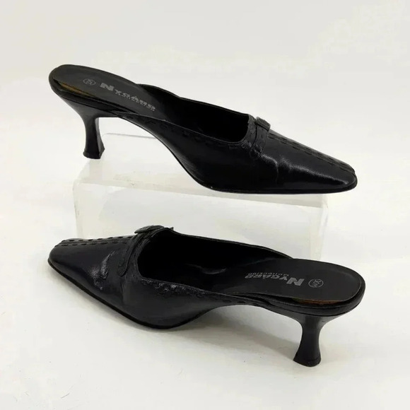 NYGARD COLLECTION LEATHER SLIP ON - Picture 1 of 4